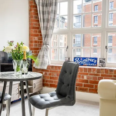 Apartment 35 Cocoa York